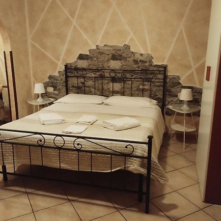 B&B Ar Colle 2 Valmontone Eksteriør billede